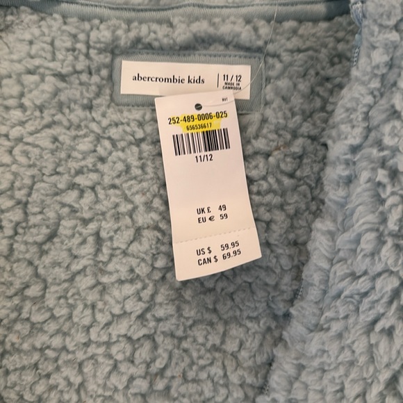 NWT Abercrombie Kids green zip up hoodie size 11/12 - Picture 2 of 3